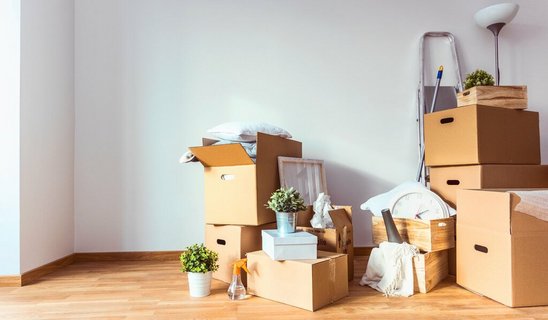 umzug-auszug-einziehen-karton-haus-04 Umzug